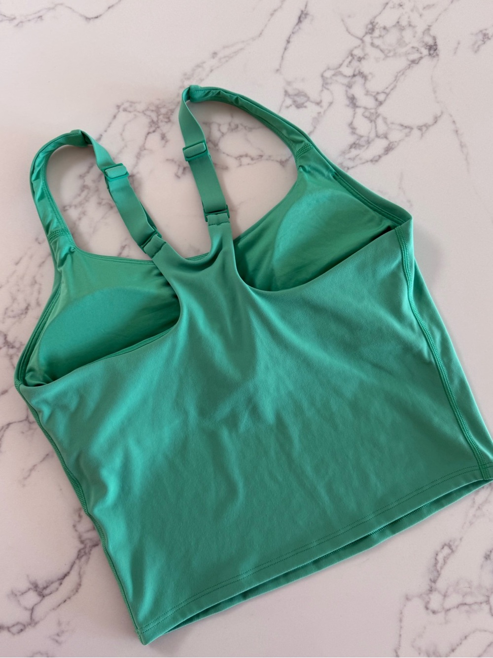 Vuori Dynamic Tank - Light Bergamot Green - Size Small - Picture 3 of 4
